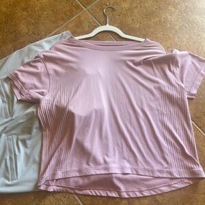 Lululemon Light Pink / Mauve Short Sleeve Top